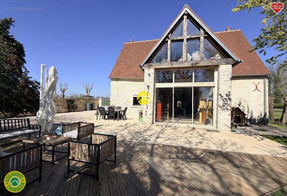 Maison à CHATEAUNEUF-SUR-CHER