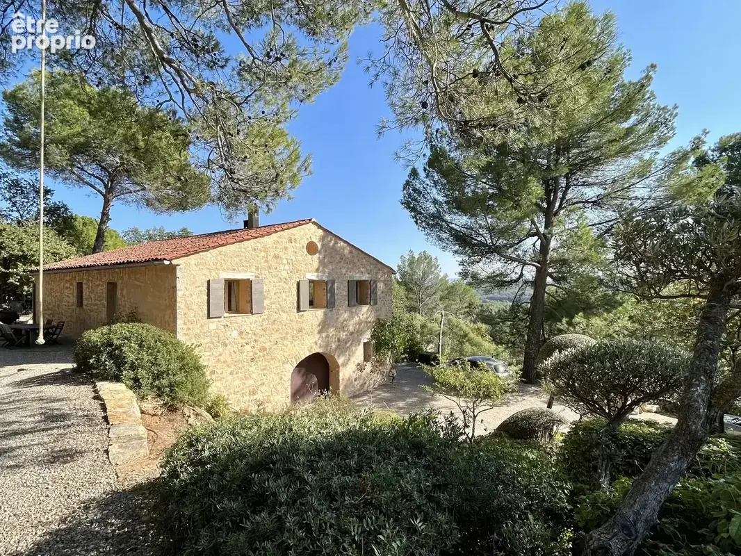 Un mas en pierre avec magnifique vue à pied de Lorgues - photo 2