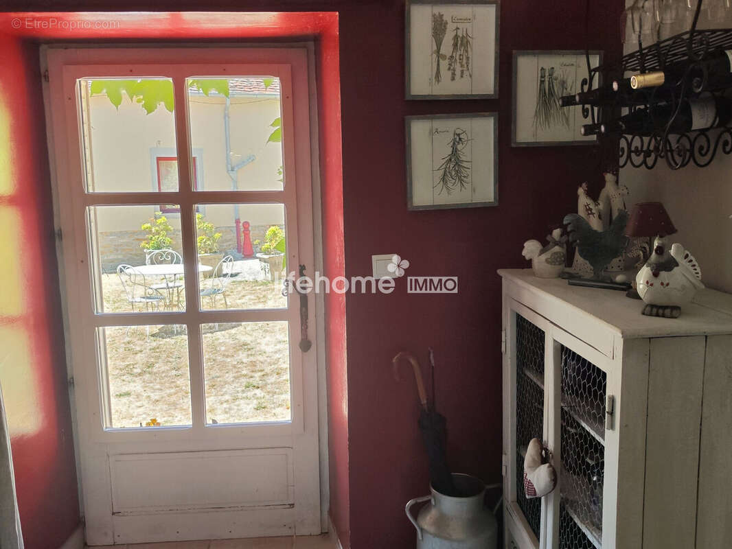 Maison 312 m² à Nohant-Vic  - photo 9