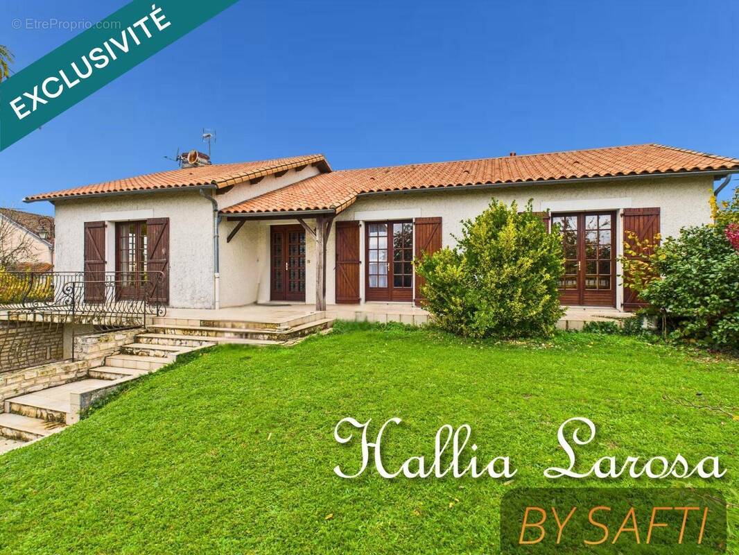 Photo 1 - Maison à ADRIERS