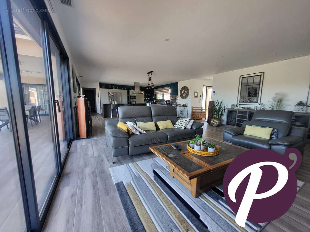 Maison à LAMONZIE-SAINT-MARTIN