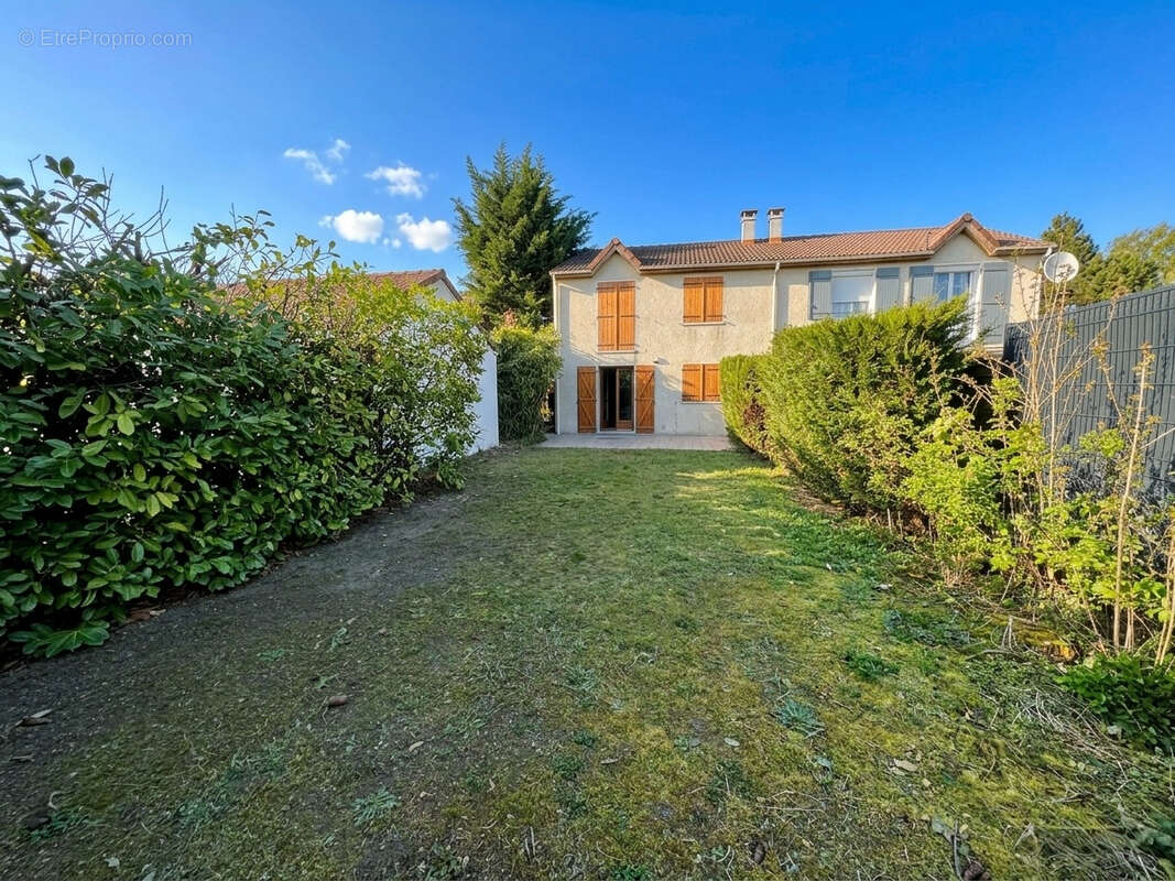 Maison à LISSES
