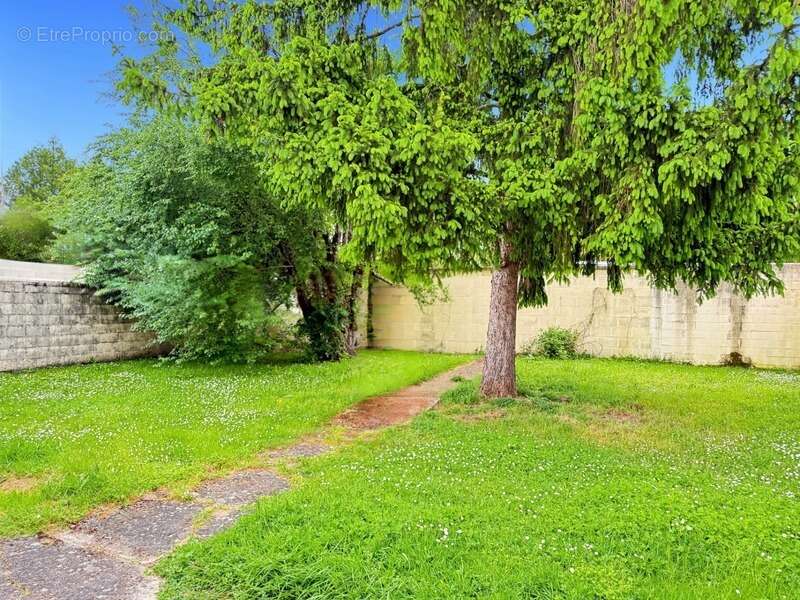 Maison à CHATELLERAULT