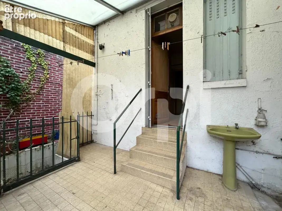 Maison à moderniser - Potentiel et jardin - Compiègne - photo 9