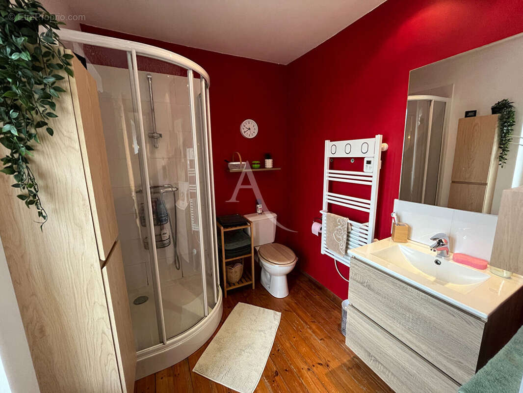 Maison à MOUTIERS-LES-MAUXFAITS