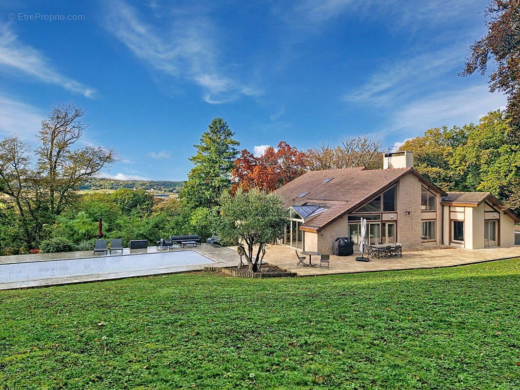 Maison à GRISY-LES-PLATRES