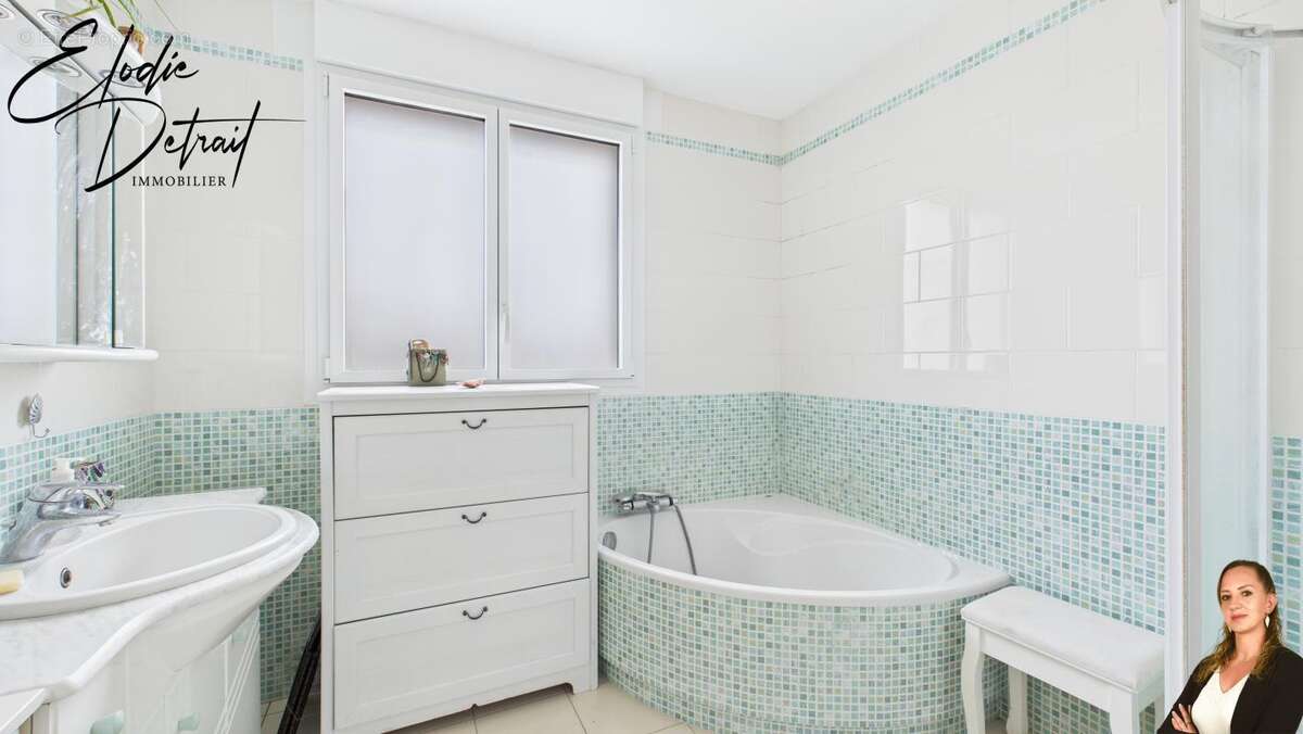 Maison à SAINTE-JAMME-SUR-SARTHE