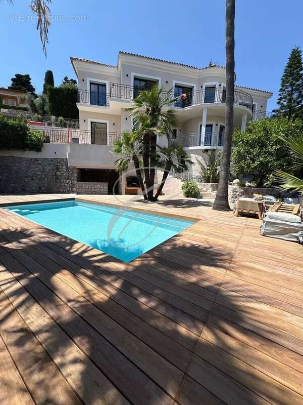Maison à ROQUEBRUNE-CAP-MARTIN