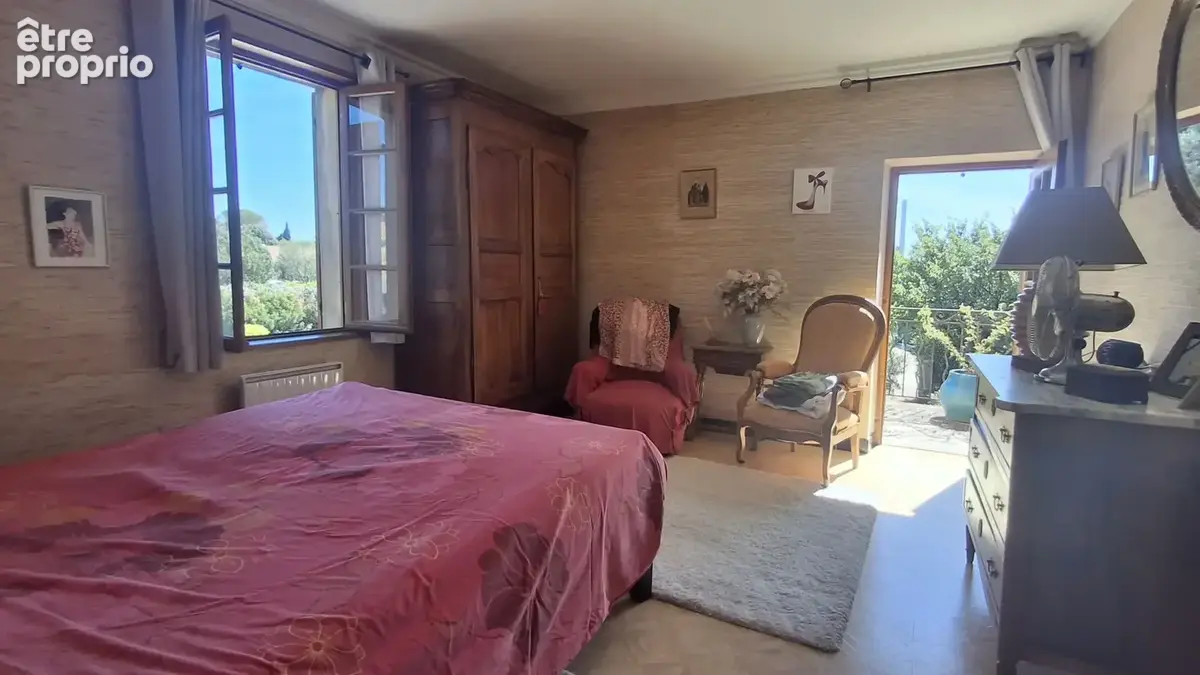 A vendre, à 2 pas du centre du village de Grillon, Maison de village avec jardin, piscine et garage! - photo 14