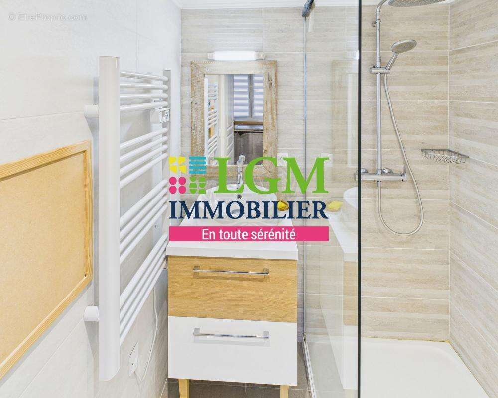 Appartement à GRIMAUD