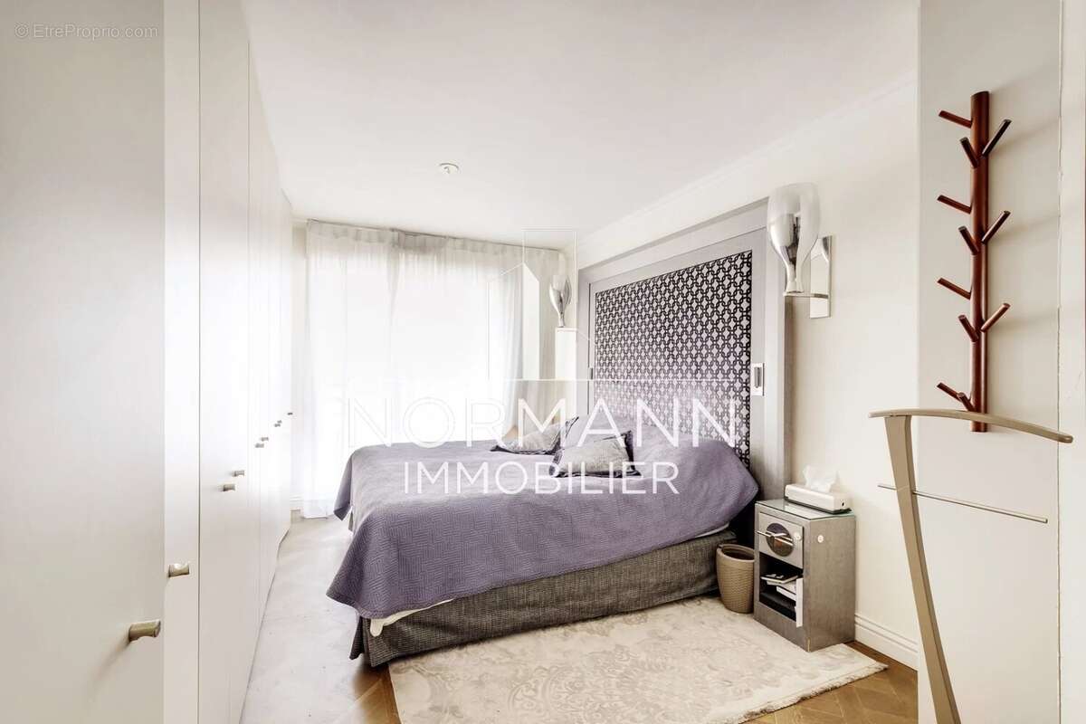 Appartement à LEVALLOIS-PERRET