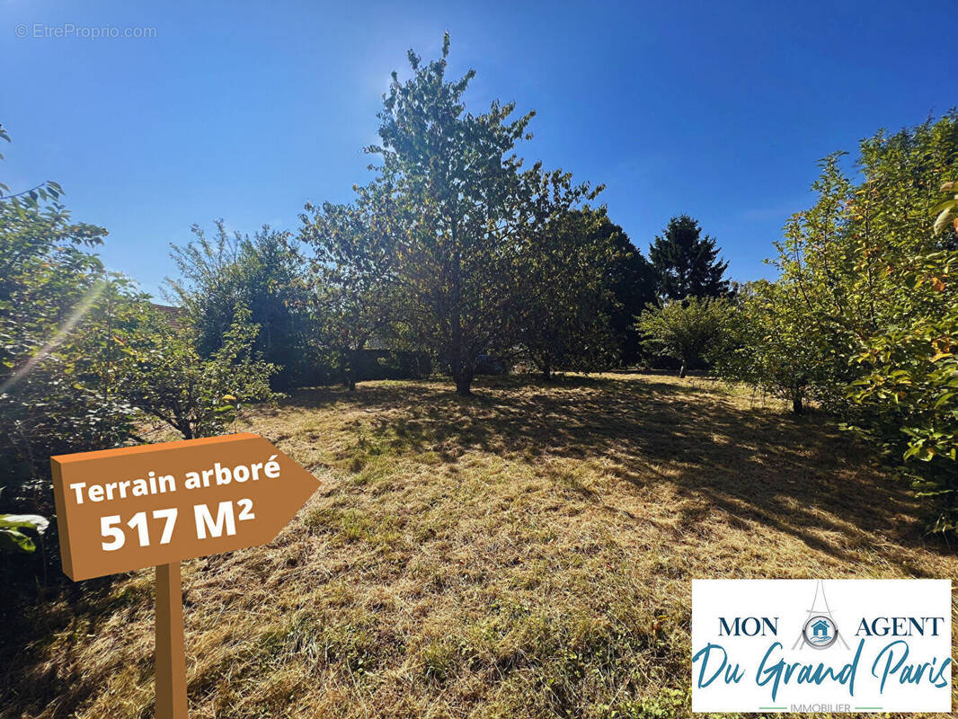 Terrain à GIF-SUR-YVETTE