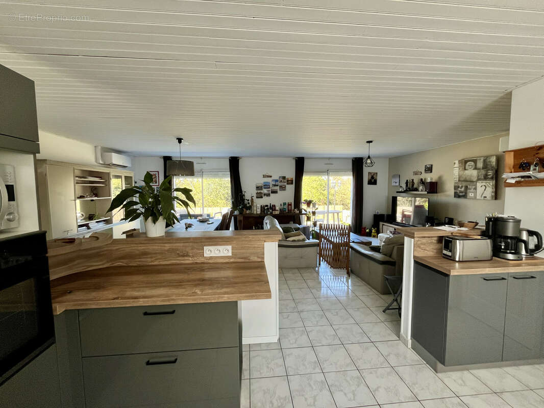 Maison à LE GIROUARD