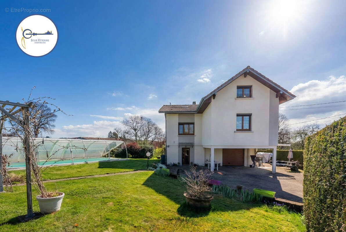 Maison à LE CLERJUS