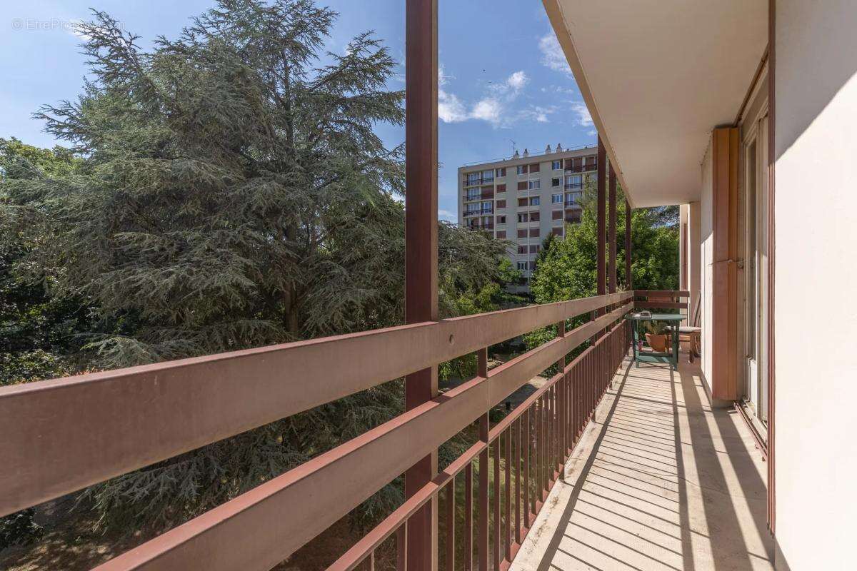 Appartement à SAINT-OUEN-L'AUMONE