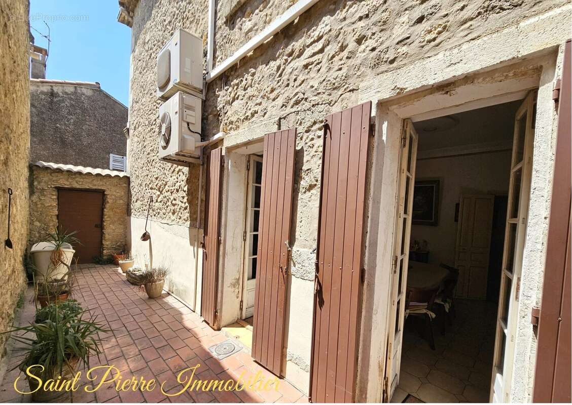 Superbe maison de maître à Saint mitre les remparts - photo 7