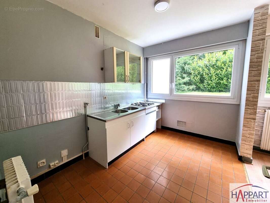 Appartement à VAUX-LE-PENIL