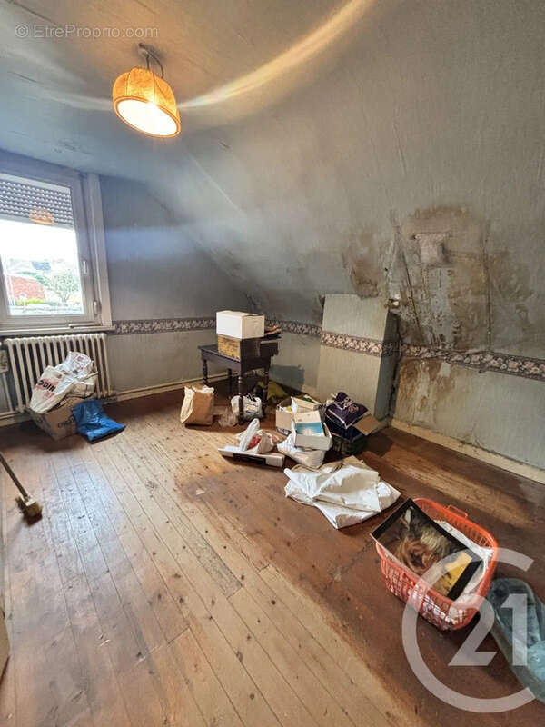 Maison à SAINT-QUENTIN