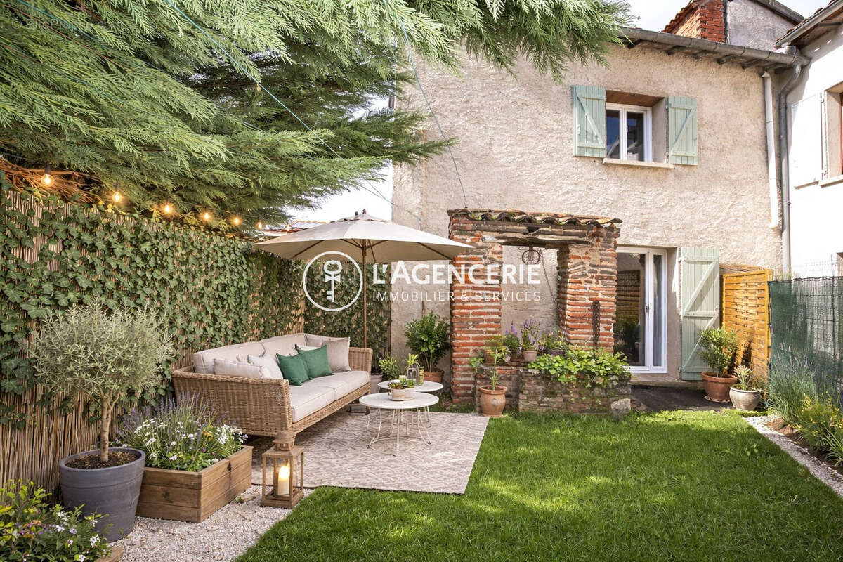 Maison à LESCURE-D'ALBIGEOIS