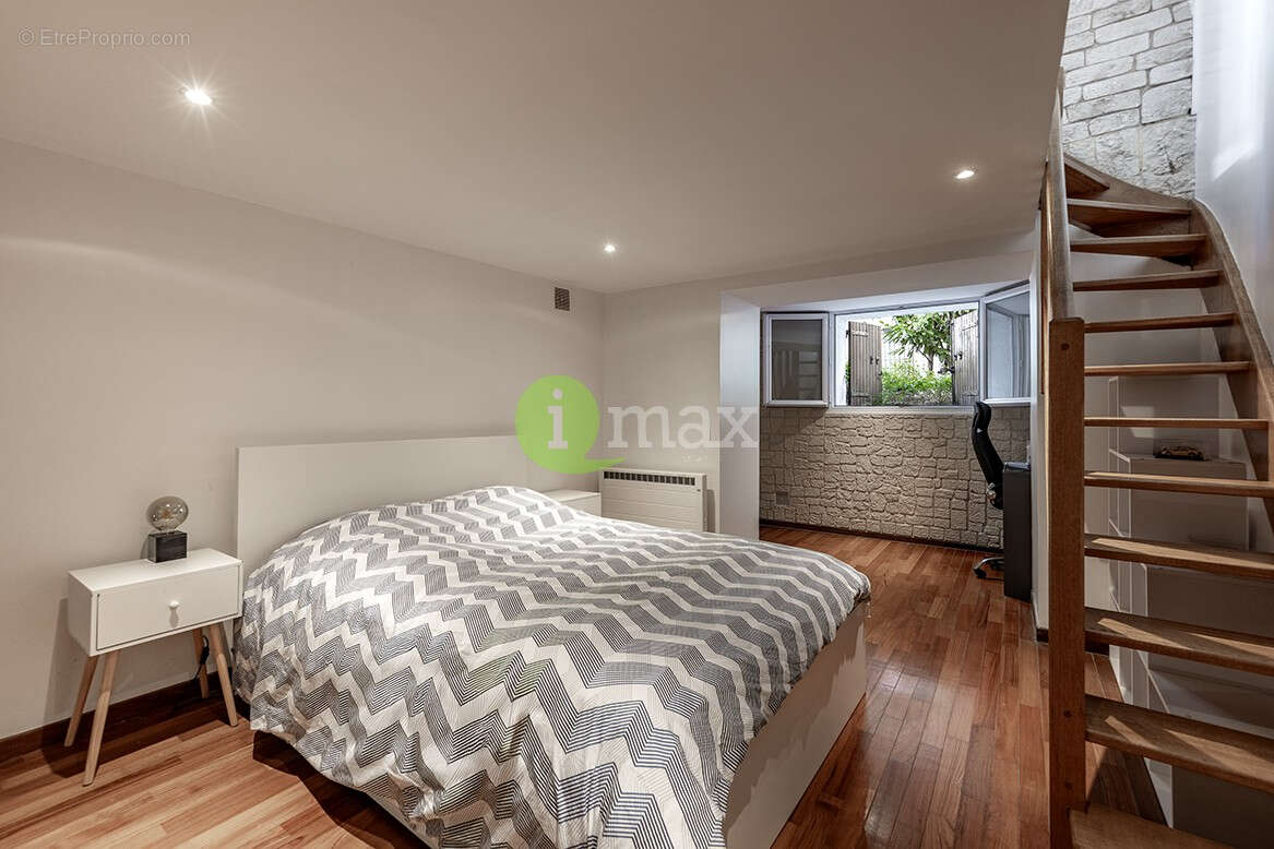 Appartement à CLICHY