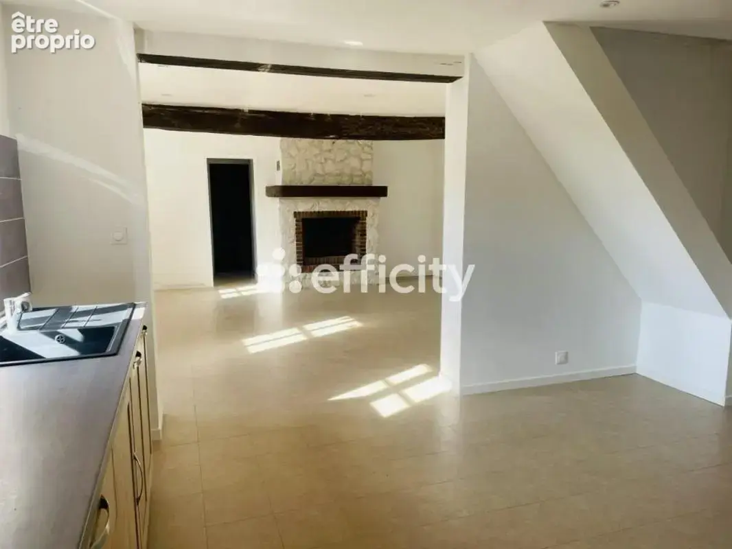 Maison 6 pièces 137 m² à vendre à Semur-En-Vallon (72390) - photo 3