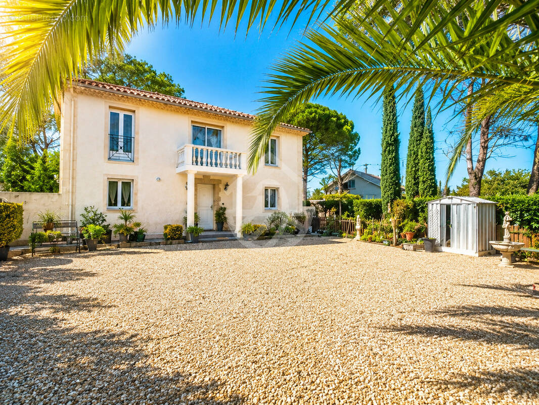 Maison à LIVRON-SUR-DROME