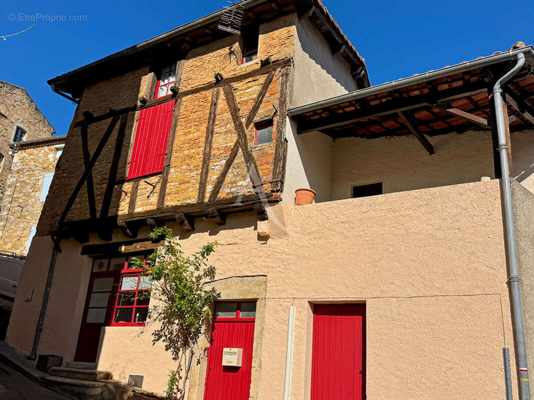 Maison à PUY-L&#039;EVEQUE