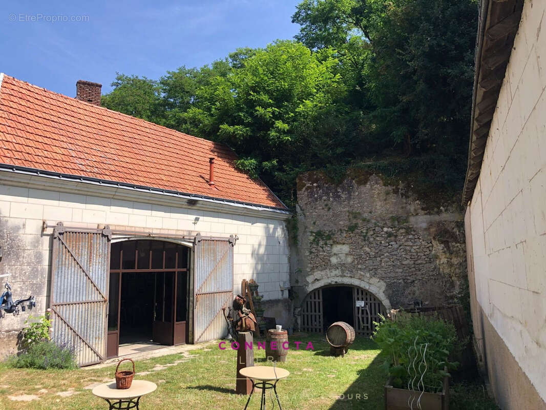 Maison à AZAY-SUR-CHER