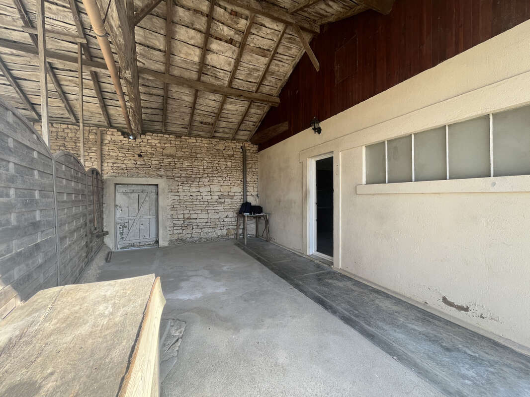 Maison à HIERSAC