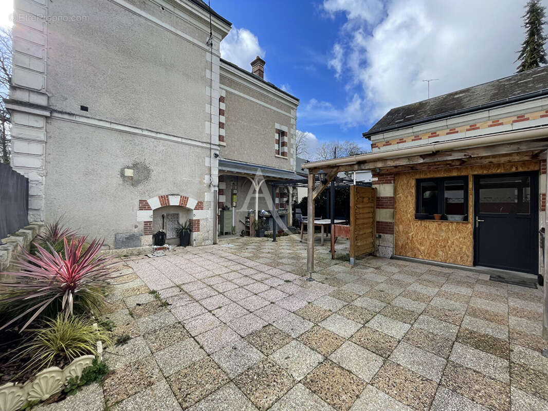 Maison à MONTRICHARD