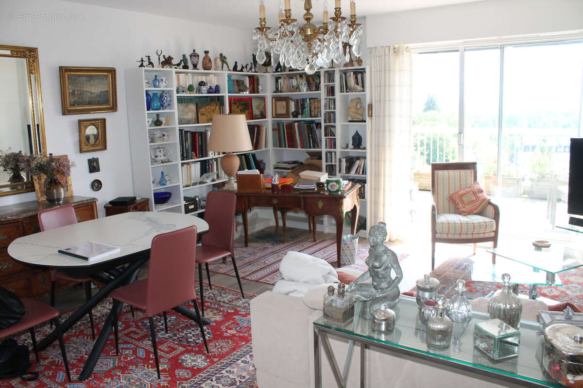 Appartement à SAINT-CYR-SUR-LOIRE