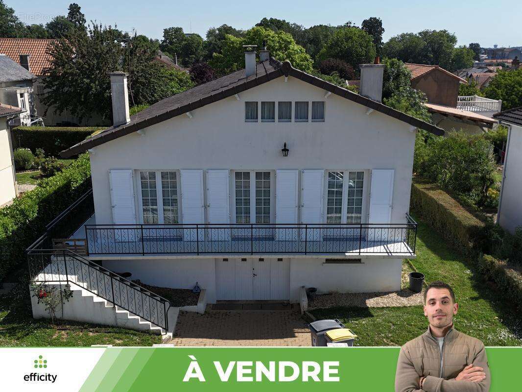 Maison 144 m² à Poitiers  - photo 2