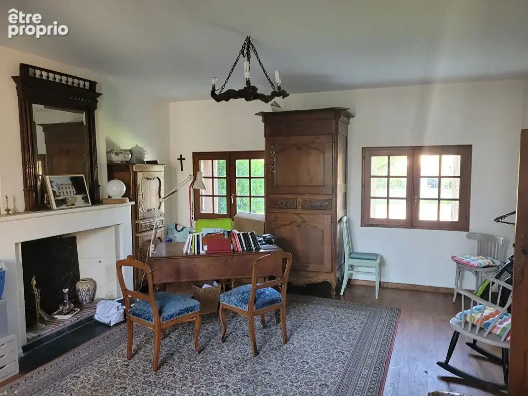 SAINT LAURENT DE LA PREE maison ancienne de 178 m² sur parcelle de 1650 m² - 2 garages - photo 7