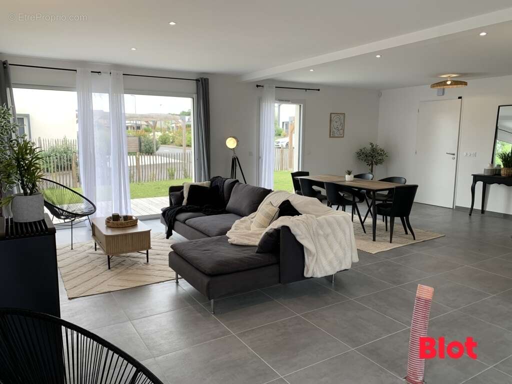 Maison à SAINT-GILLES