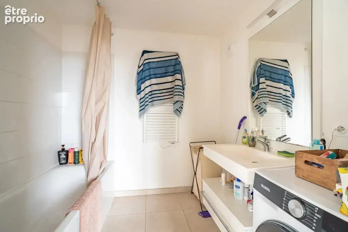 Appartement 3 pièces de 63 m² à La Plaine Saint-Denis - photo 8