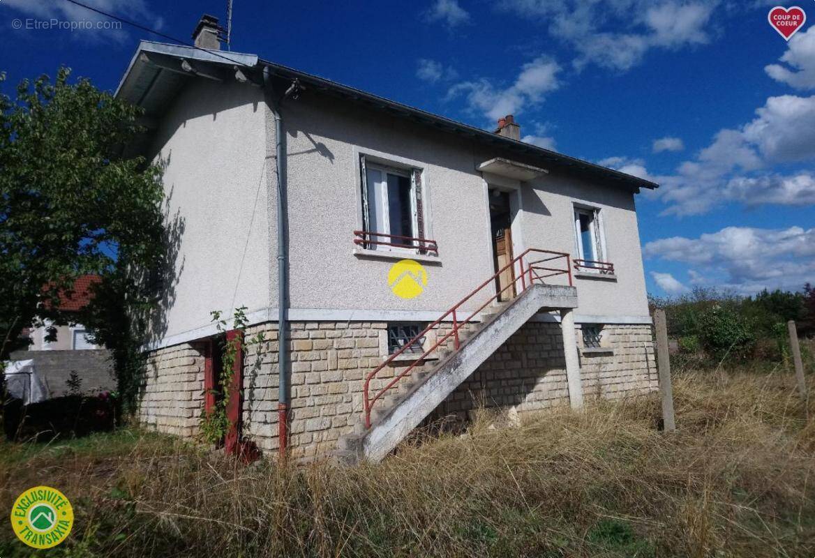 Maison à SAINT-AMAND-MONTROND