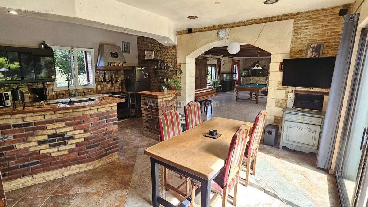 Maison à BASSENEVILLE