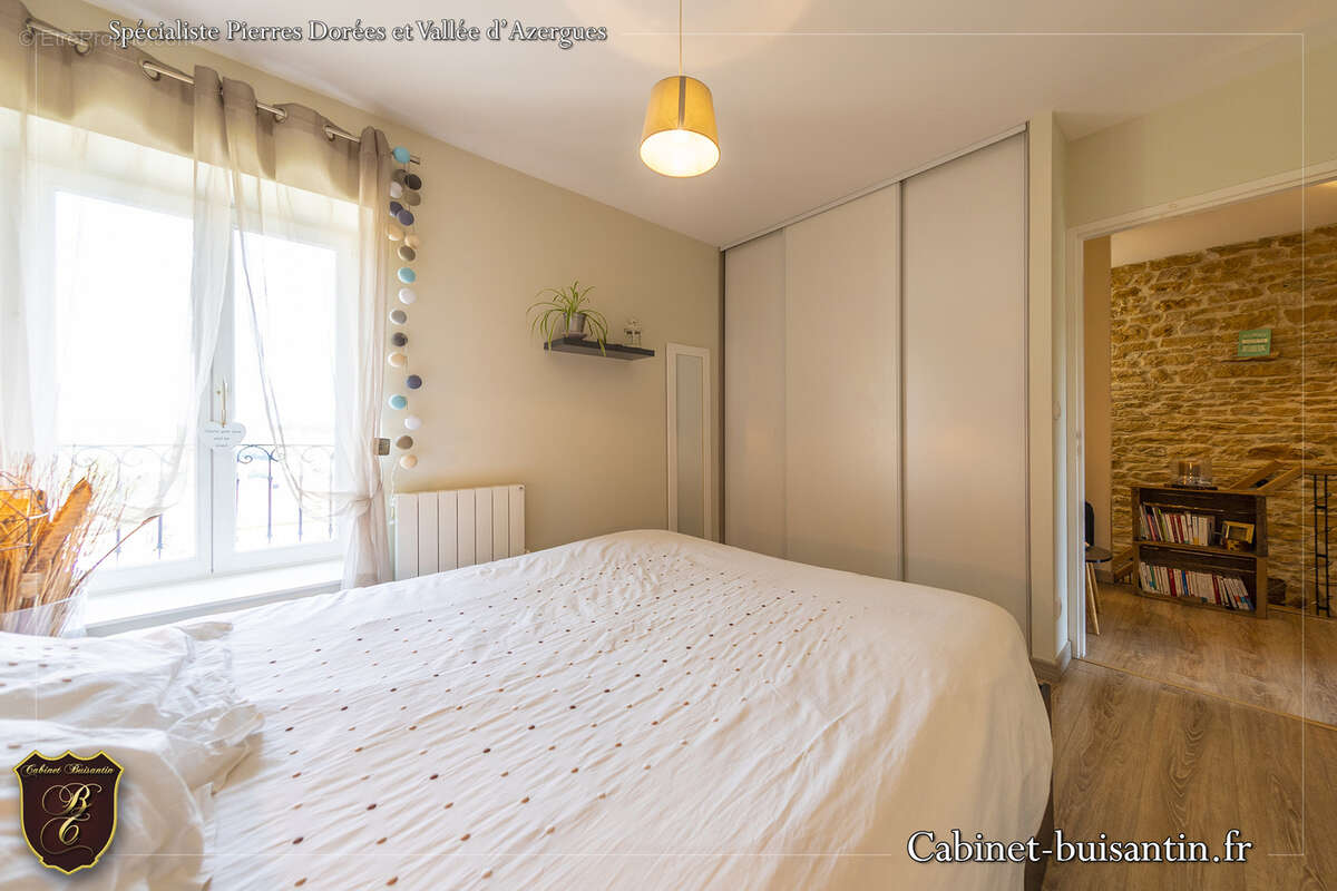 Maison à POUILLY-LE-MONIAL