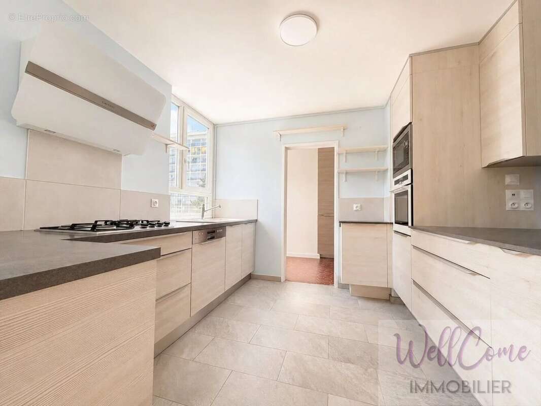 Appartement 5 pièces de 98,87 m² - Traversant SE/NO + cave – Annecy - photo 2