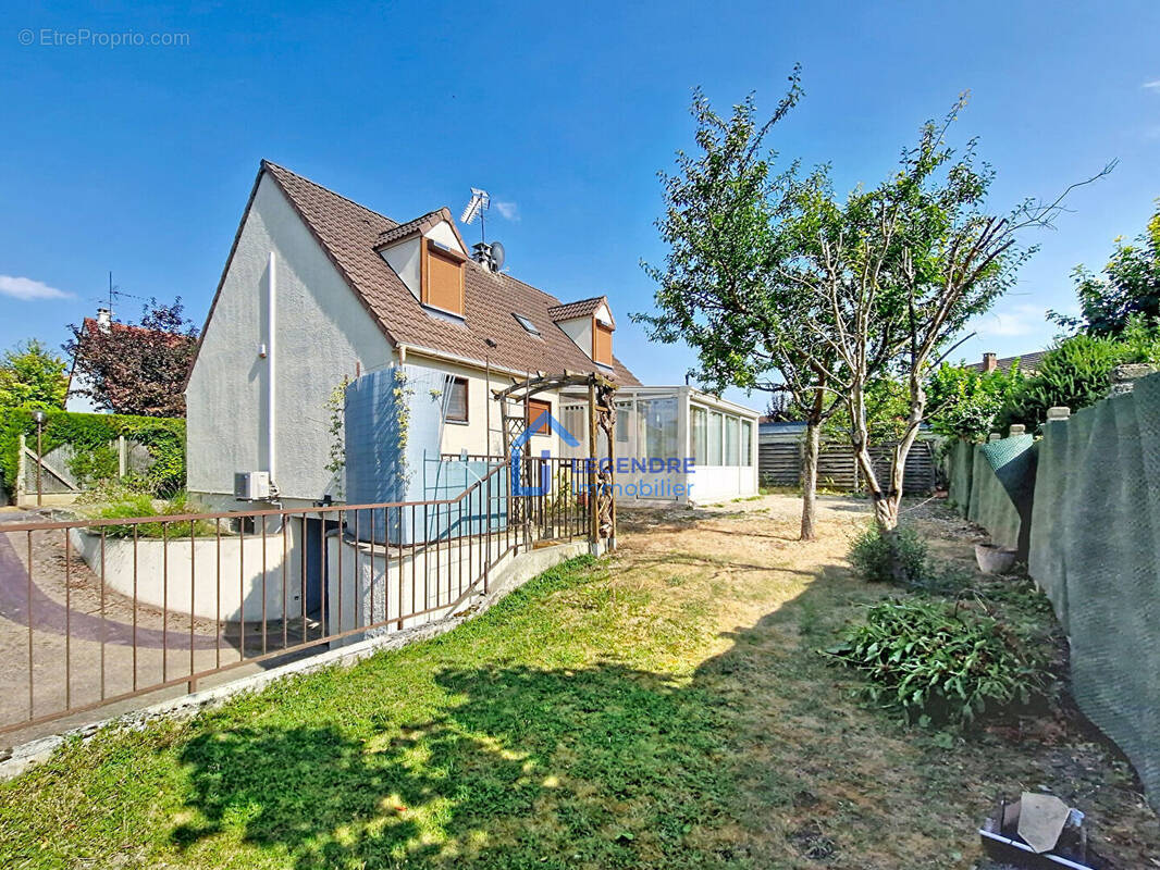 Maison à LA FRETTE-SUR-SEINE