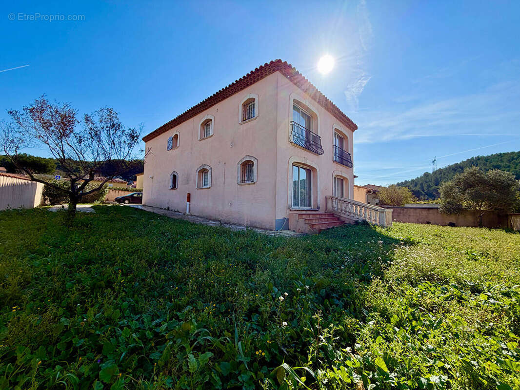 Maison à LE ROVE