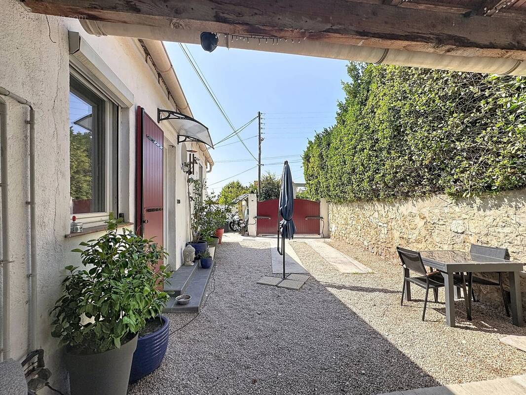 Appartement à MARSEILLE-15E