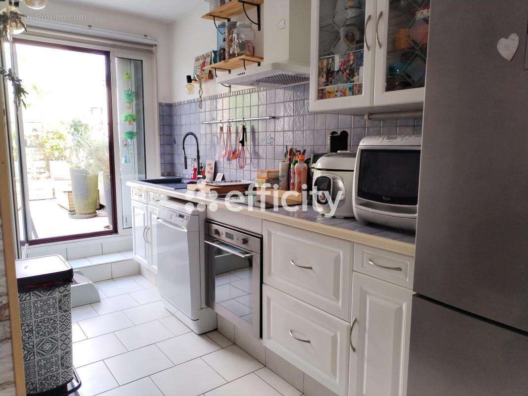Appartement à MONTIGNY-LE-BRETONNEUX