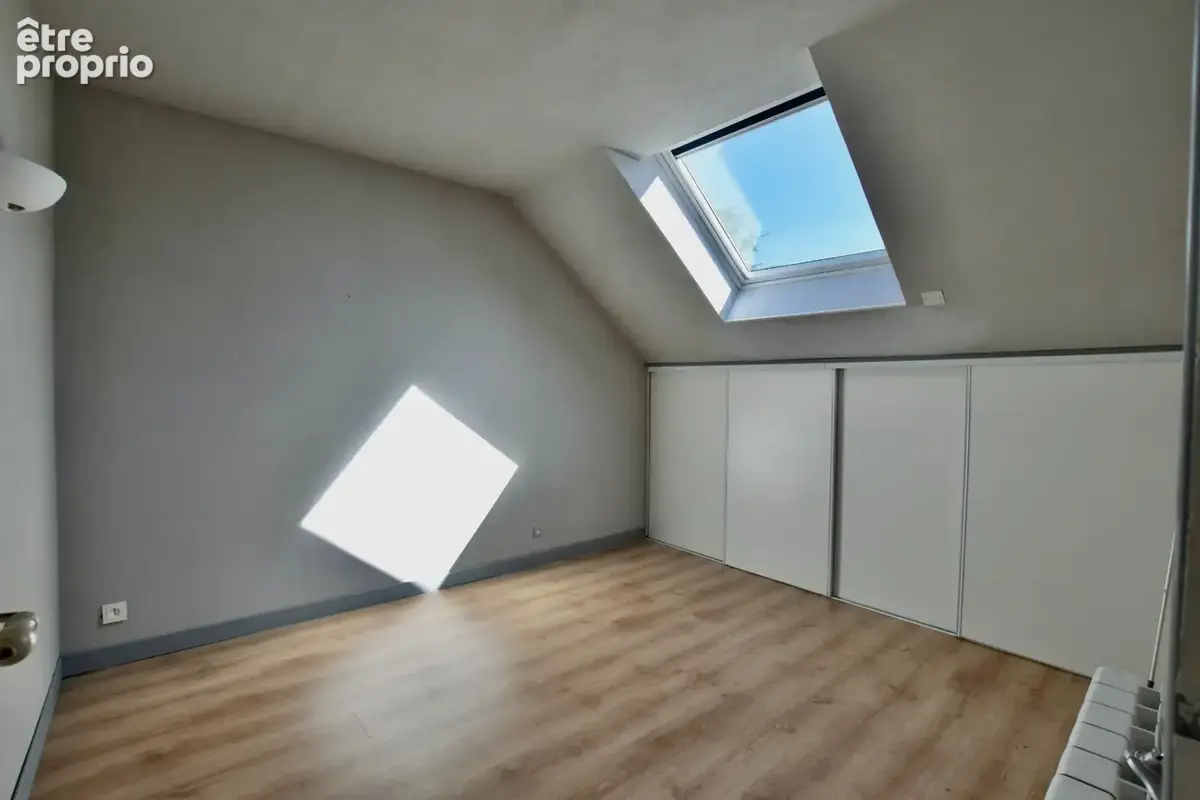 Maison avec jardin en bon état dans quartier résidentiel ! - photo 10