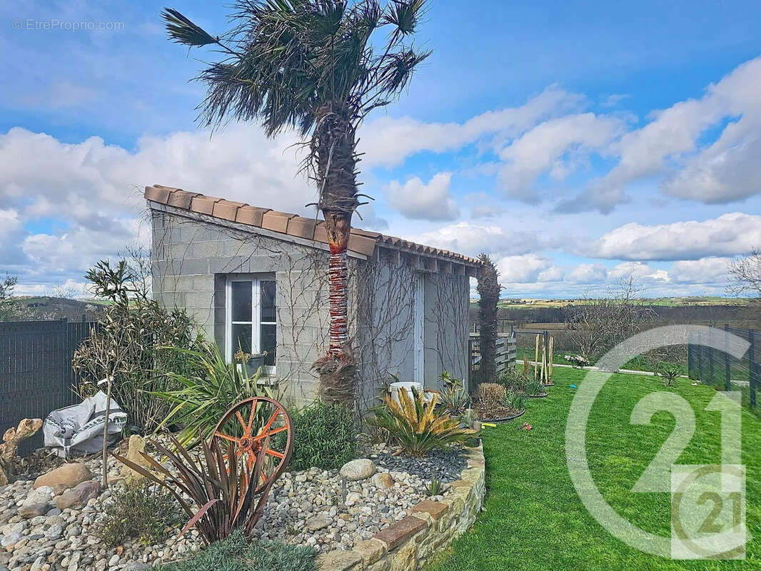 Maison à TREBONS-SUR-LA-GRASSE
