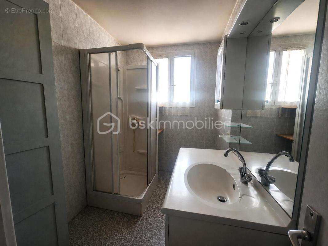 Maison avec jardin, sous-sol complet et fort potentiel à Boën-sur-Lignon - photo 11