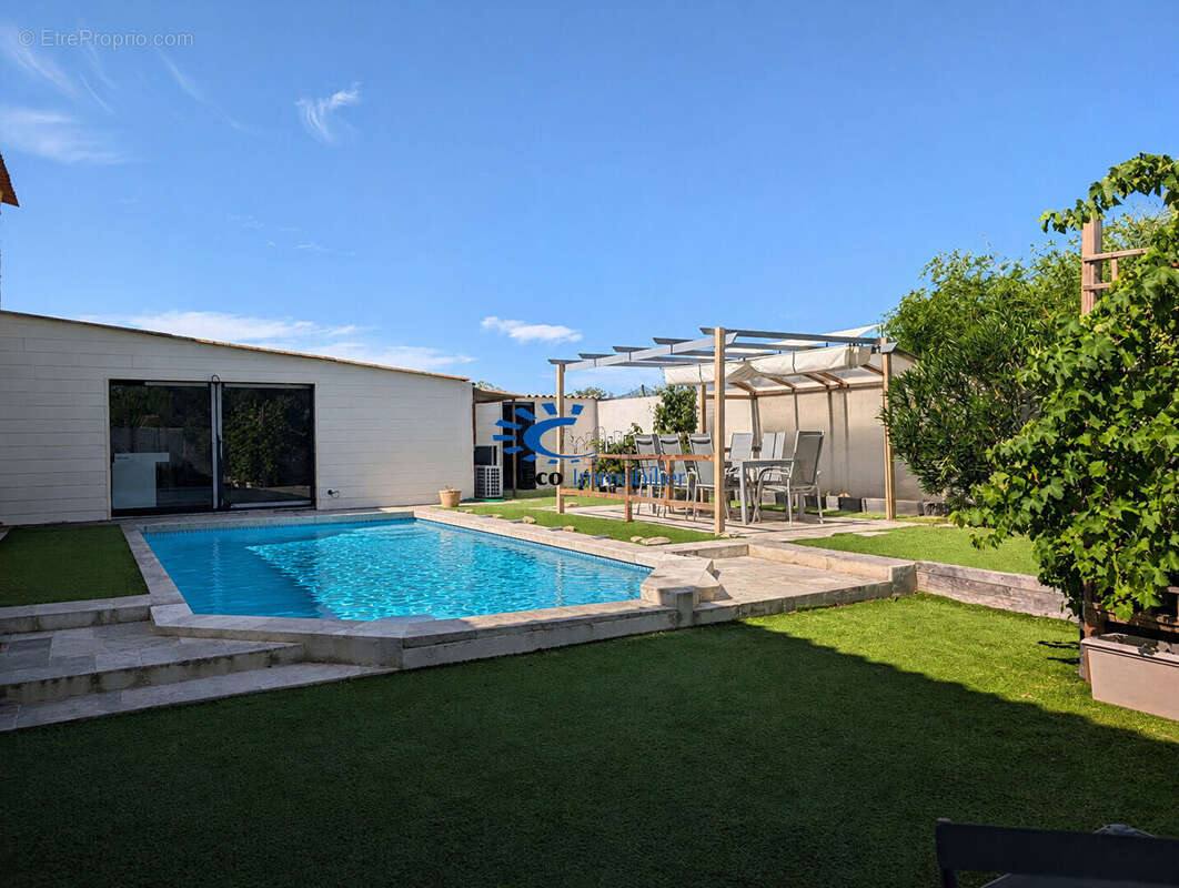 Maison charentaise 4 chambres garage piscine - photo 9