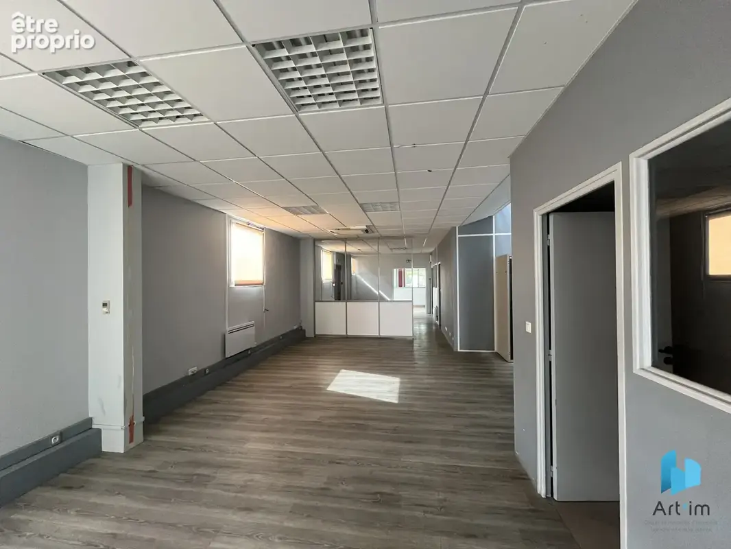 750 m2 de bâtiment à vendre secteur Université - photo 3