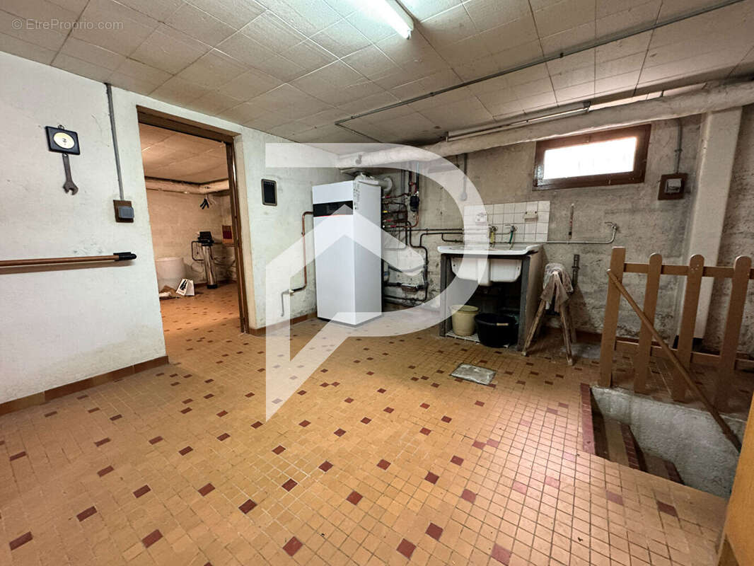 Maison à MEZIERES-SUR-SEINE