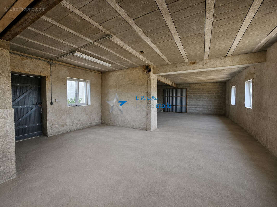 Maison à CHENU